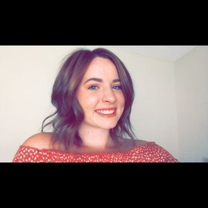 Meet your Posher, Micayla